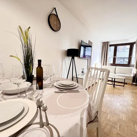Primetimesuites Naehe Messe & Hbf Apartment *